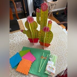 Fiesta decorations starter pack